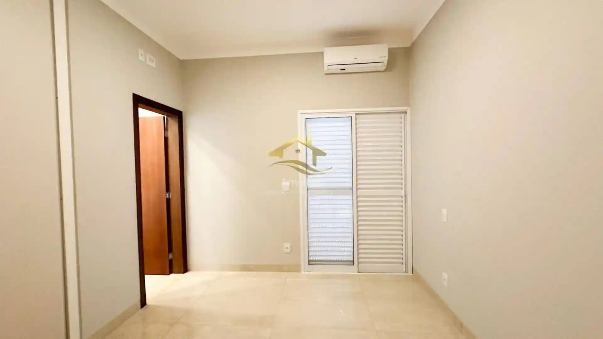 Casa de Condomínio com 3 quartos à venda, 226m² — foto 17 de 28