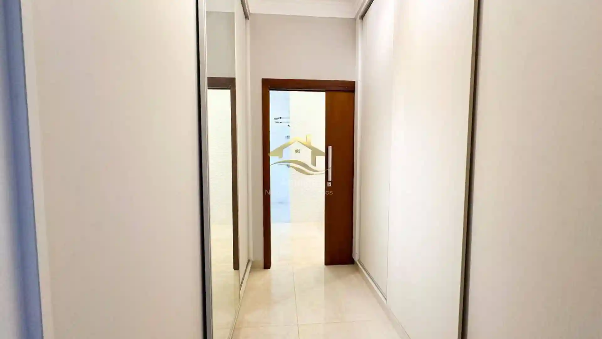 Casa de Condomínio com 3 quartos à venda, 226m² — foto 21 de 28