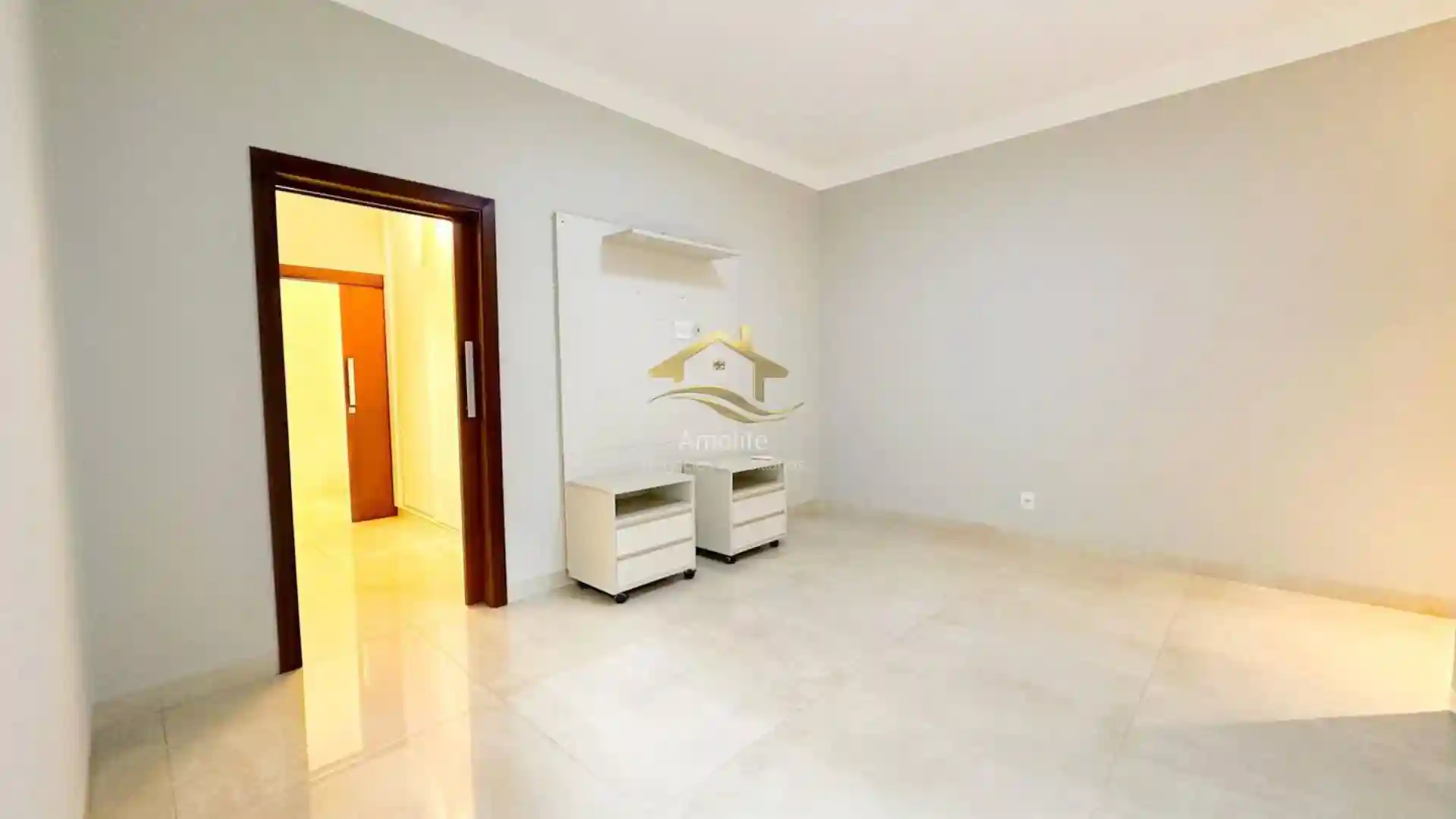Casa de Condomínio com 3 quartos à venda, 226m² — foto 15 de 28