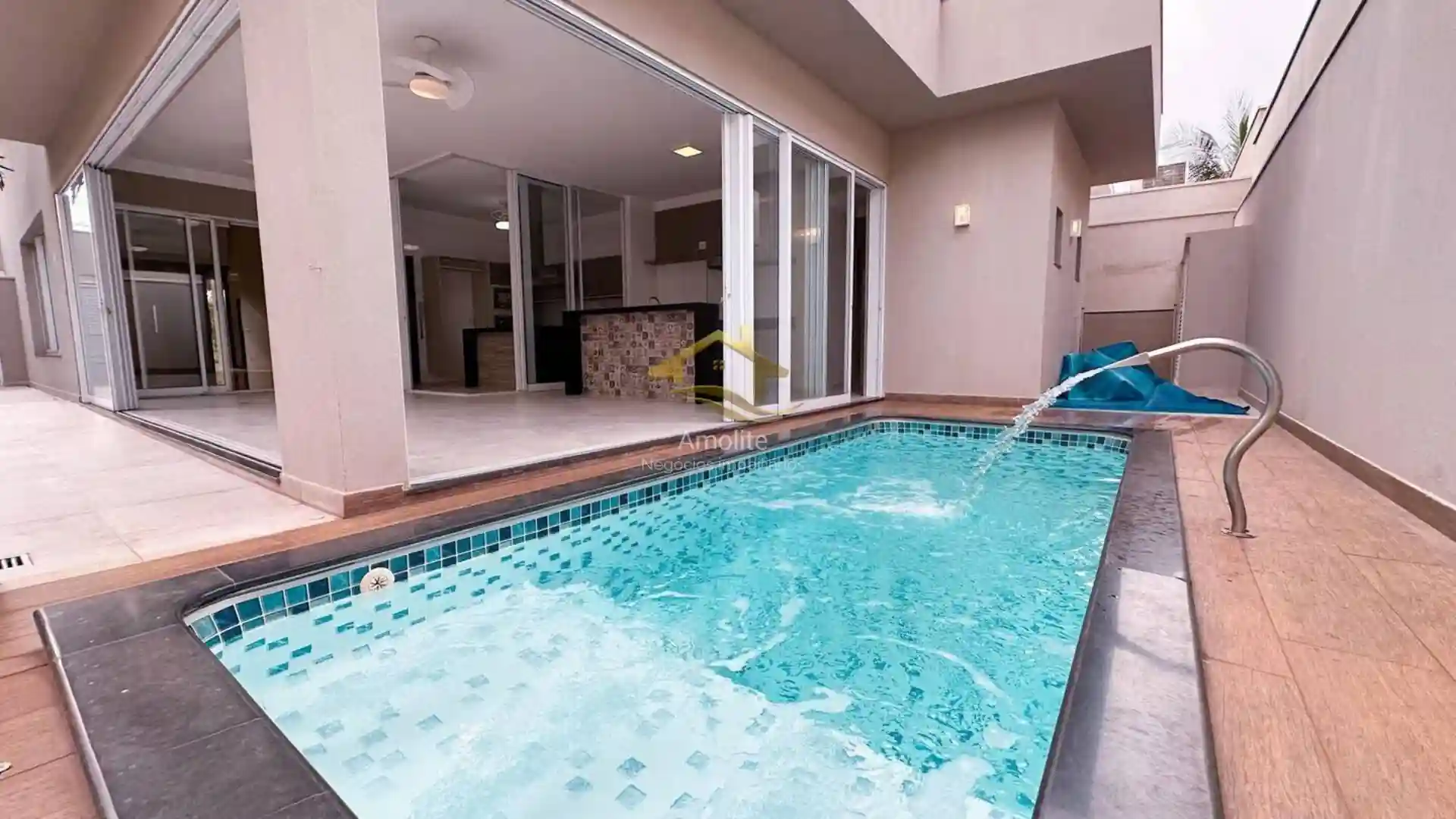 Casa de Condomínio com 3 quartos à venda, 226m² — foto 5 de 28