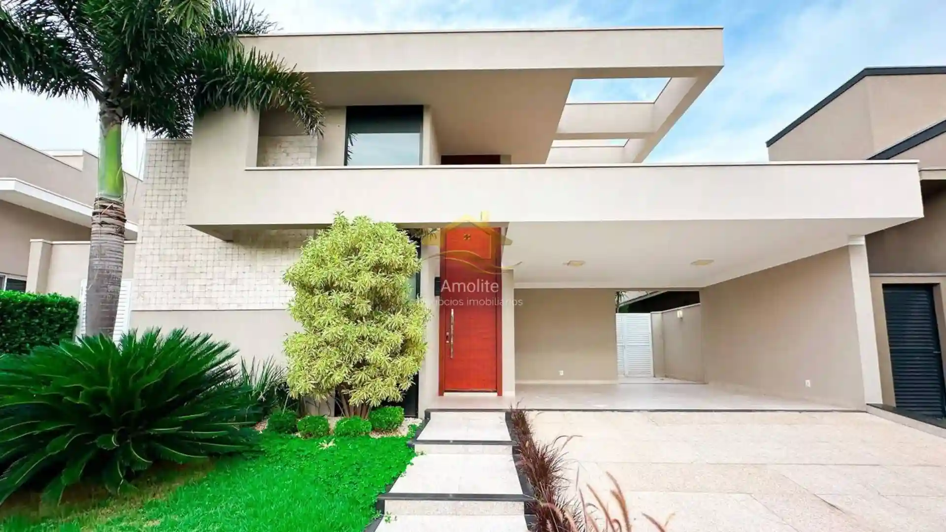 Casa de Condomínio com 3 quartos à venda, 226m² — foto 2 de 28