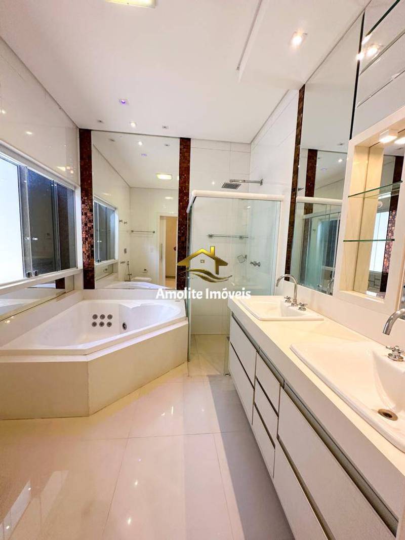 Casa de Condomínio com 3 quartos à venda, 250m² — foto 34 de 38