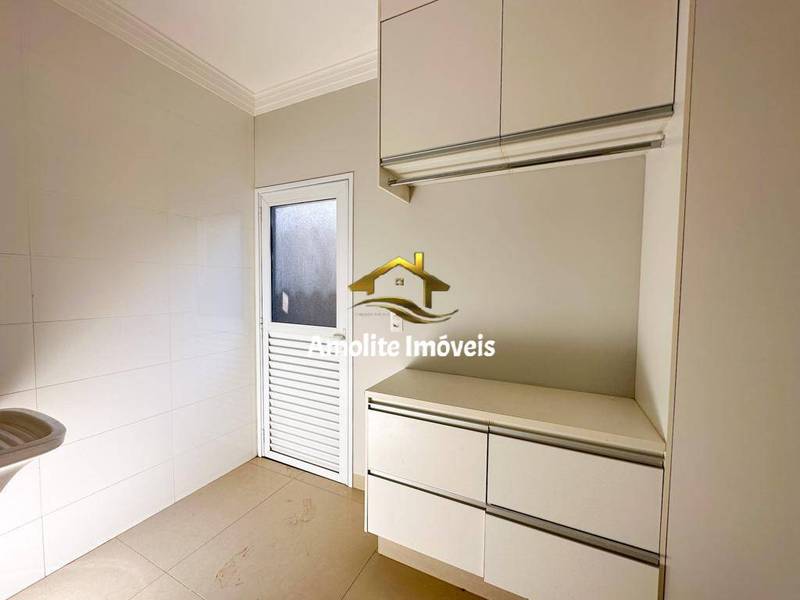 Casa de Condomínio com 3 quartos à venda, 250m² — foto 22 de 38