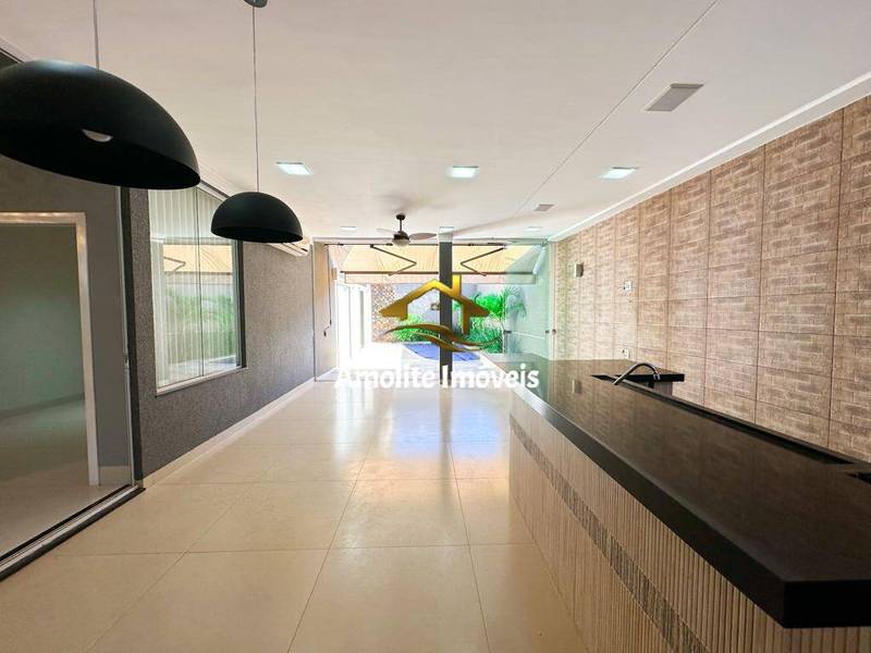 Casa de Condomínio com 3 quartos à venda, 250m² — foto 21 de 38