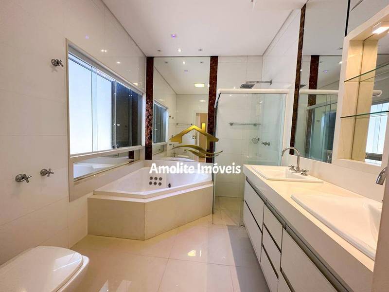 Casa de Condomínio com 3 quartos à venda, 250m² — foto 5 de 38
