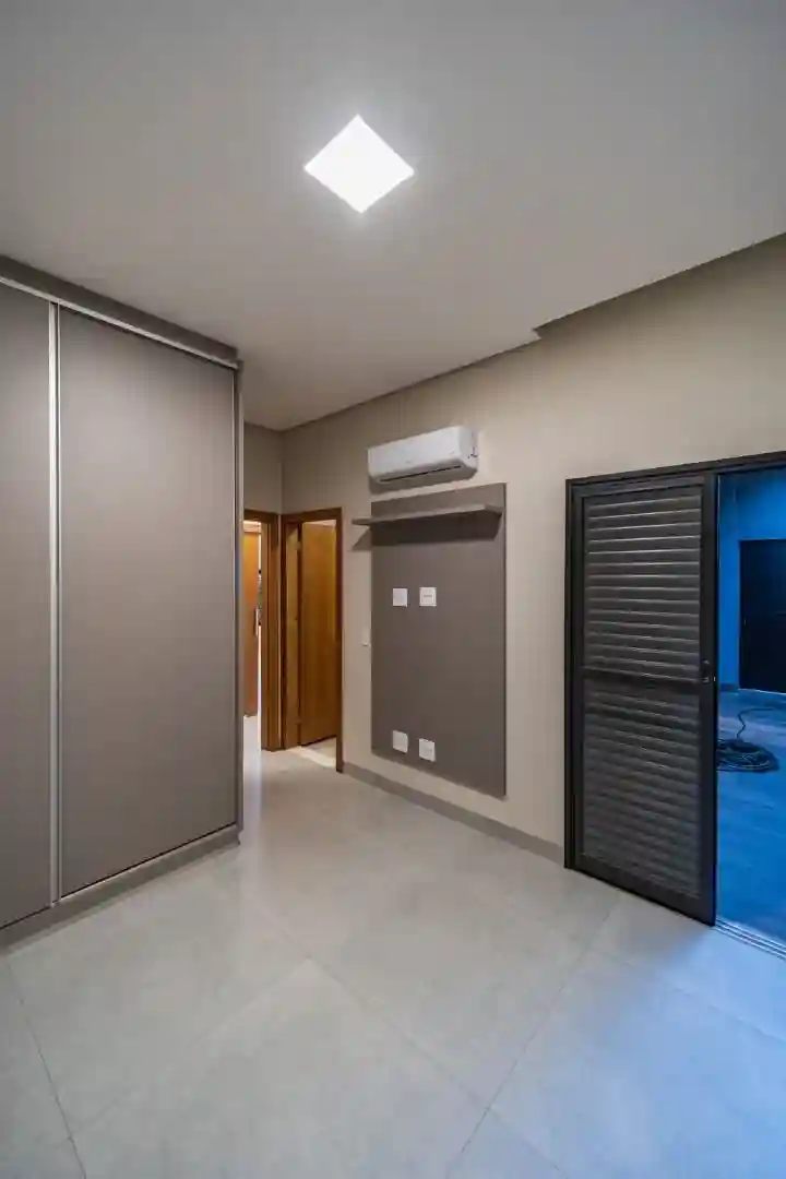 Casa de Condomínio com 3 quartos à venda, 258m² — foto 10 de 16