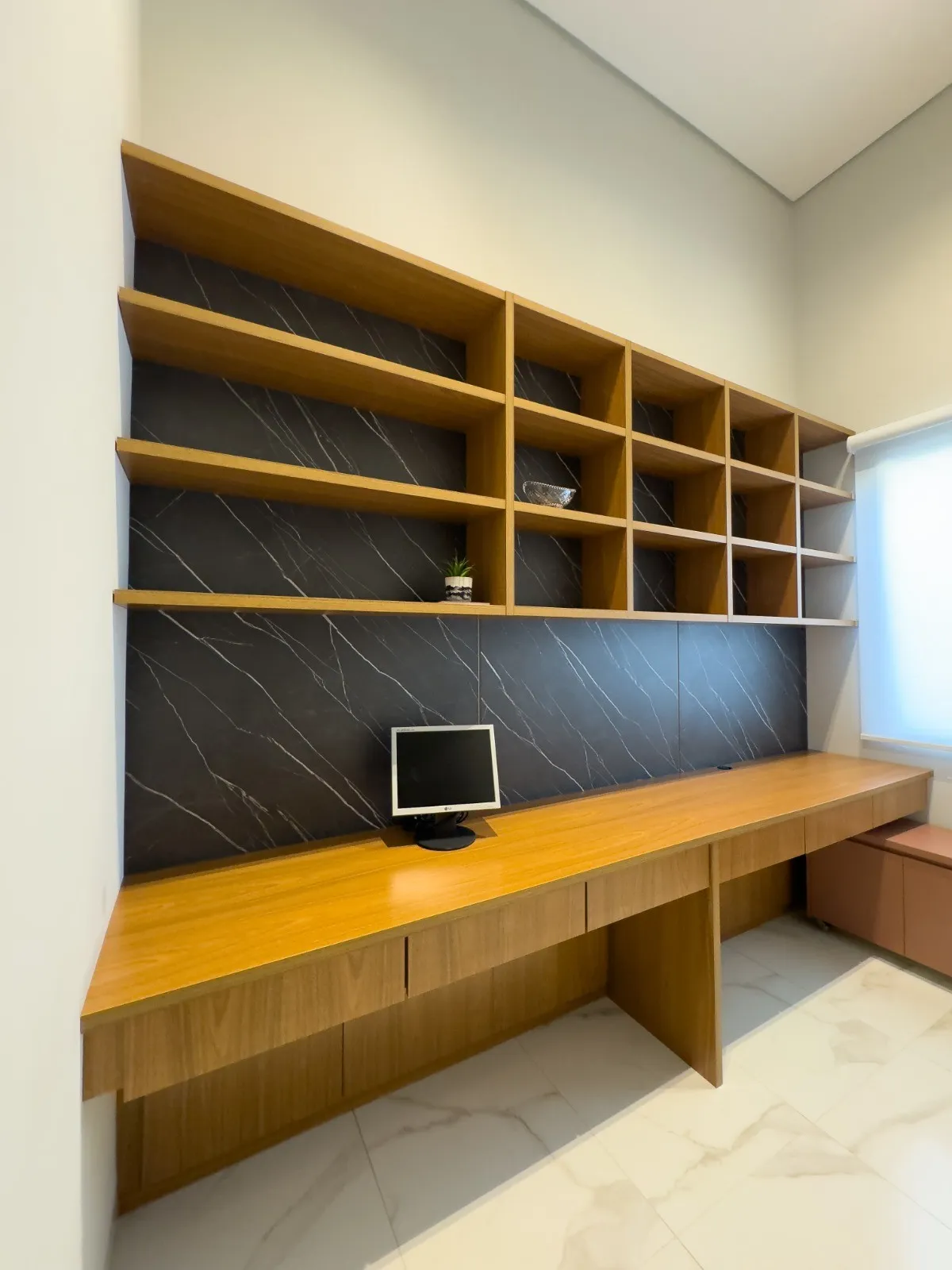 Casa de Condomínio com 3 quartos à venda, 250m² — foto 3 de 41