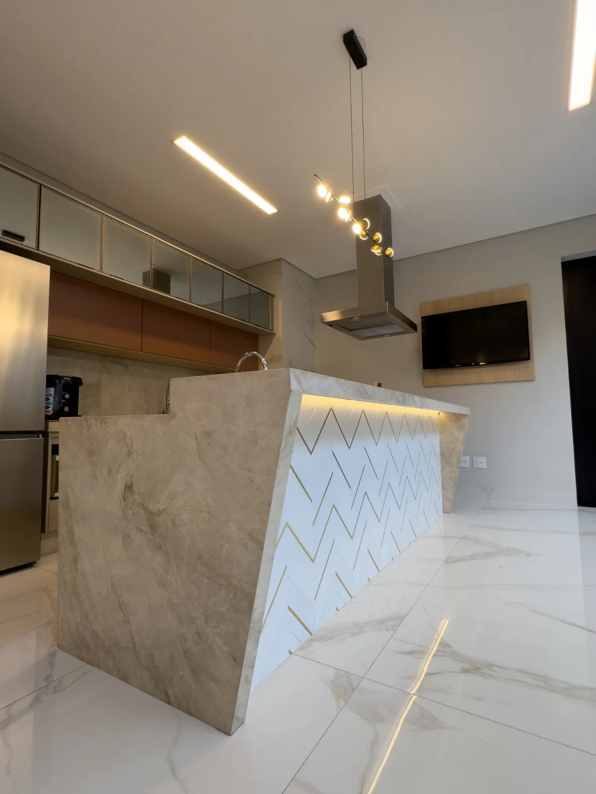 Casa de Condomínio com 3 quartos à venda, 250m² — foto 9 de 41
