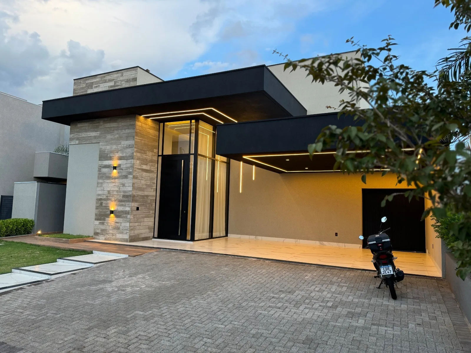 Casa de Condomínio com 3 quartos à venda, 250m² — foto 26 de 41