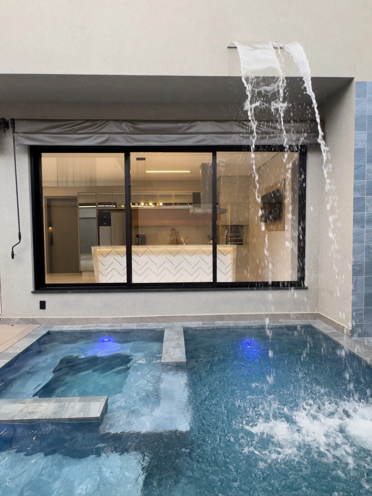 Casa de Condomínio com 3 quartos à venda, 250m² — foto 19 de 41