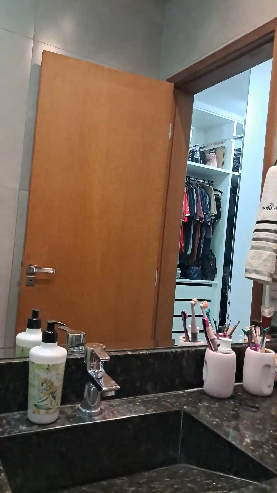 Casa com 3 quartos à venda, 253m² — foto 18 de 23