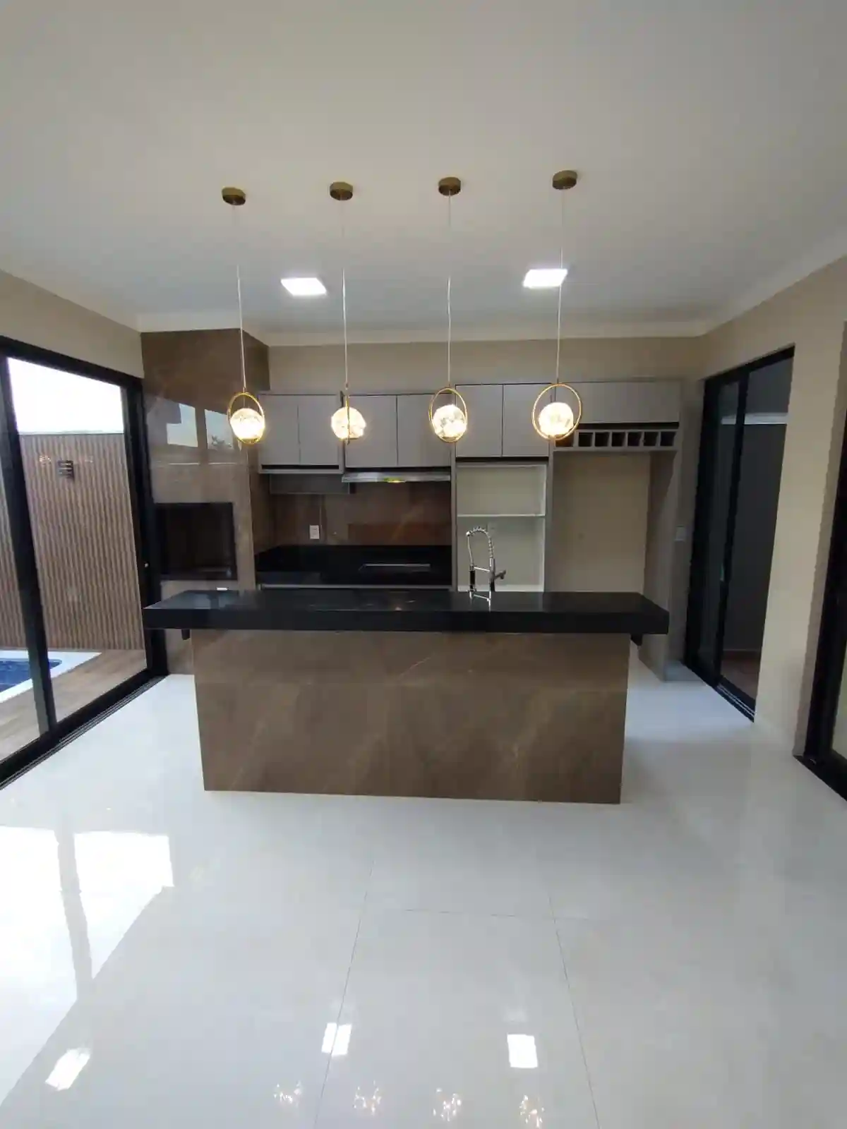 Casa com 3 quartos à venda, 158m² — foto 3 de 22