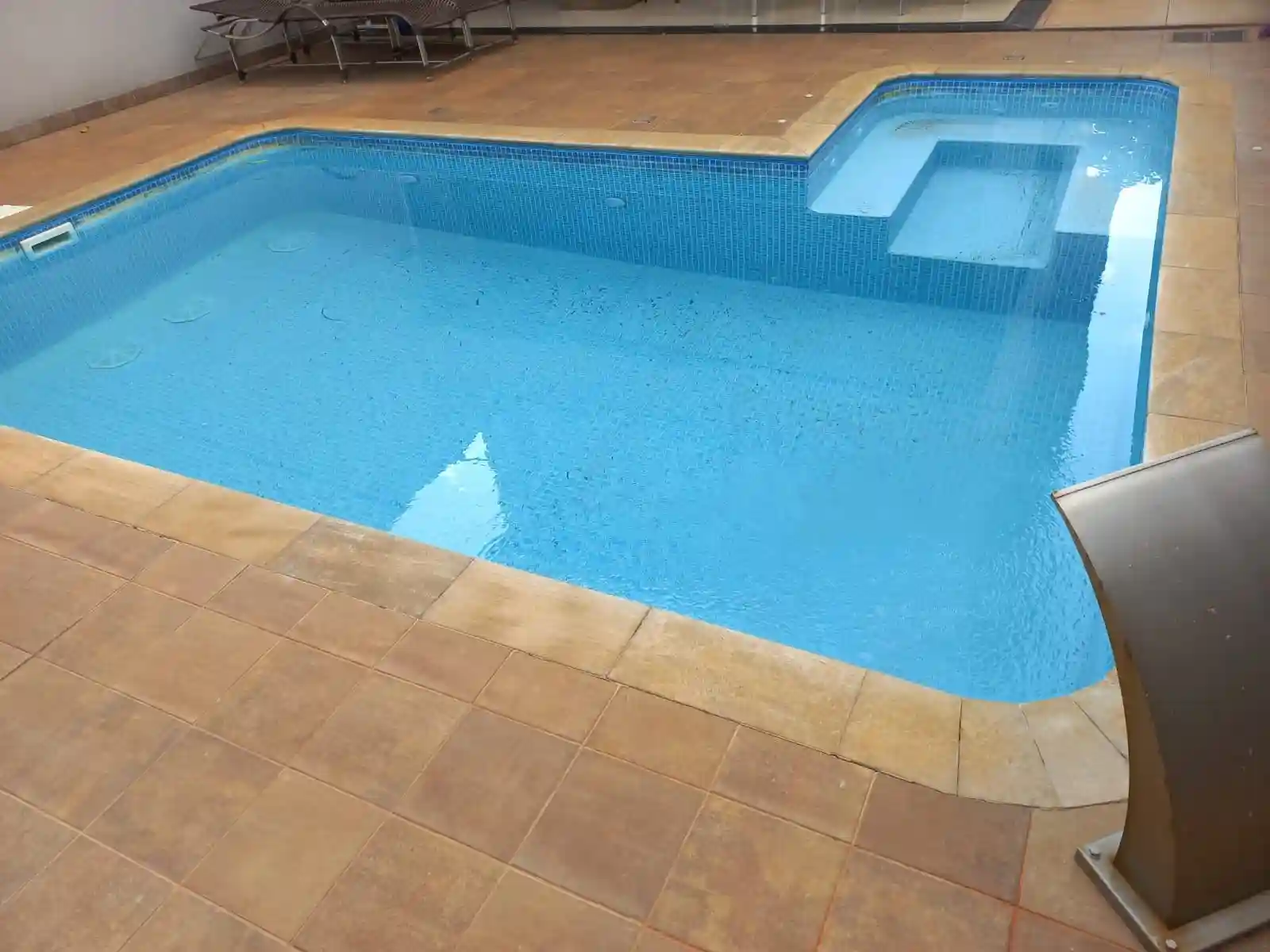 Casa de Condomínio com 4 quartos à venda, 320m² — foto 14 de 17
