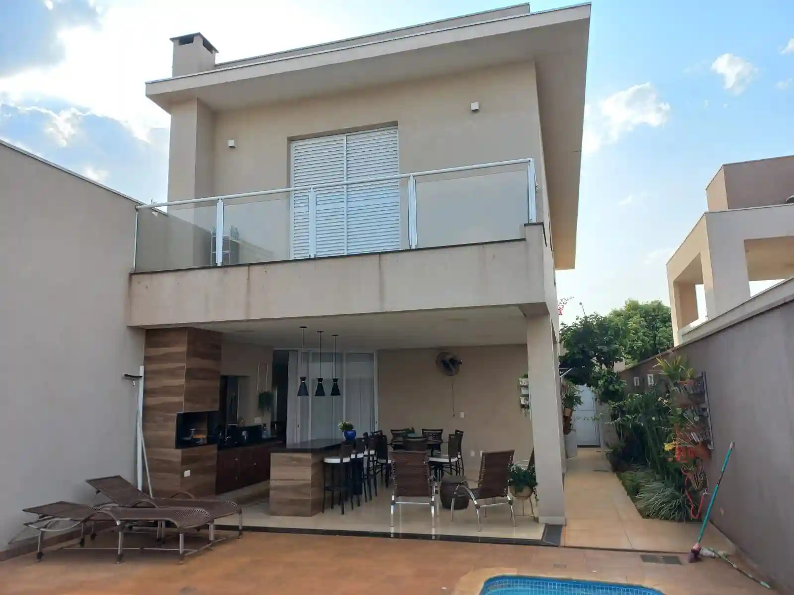 Casa de Condomínio com 4 quartos à venda, 320m² — foto 13 de 17