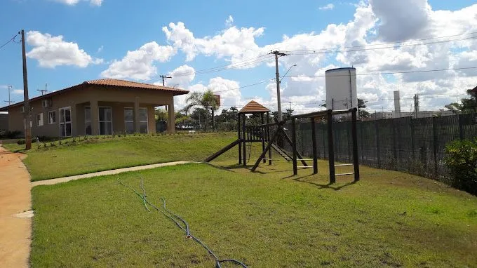 Terreno / Lote / Condomínio à venda — foto 1 de 2