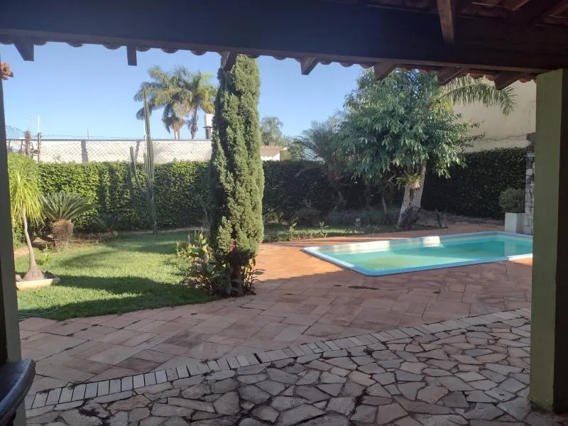 Casa à venda — foto 4 de 4