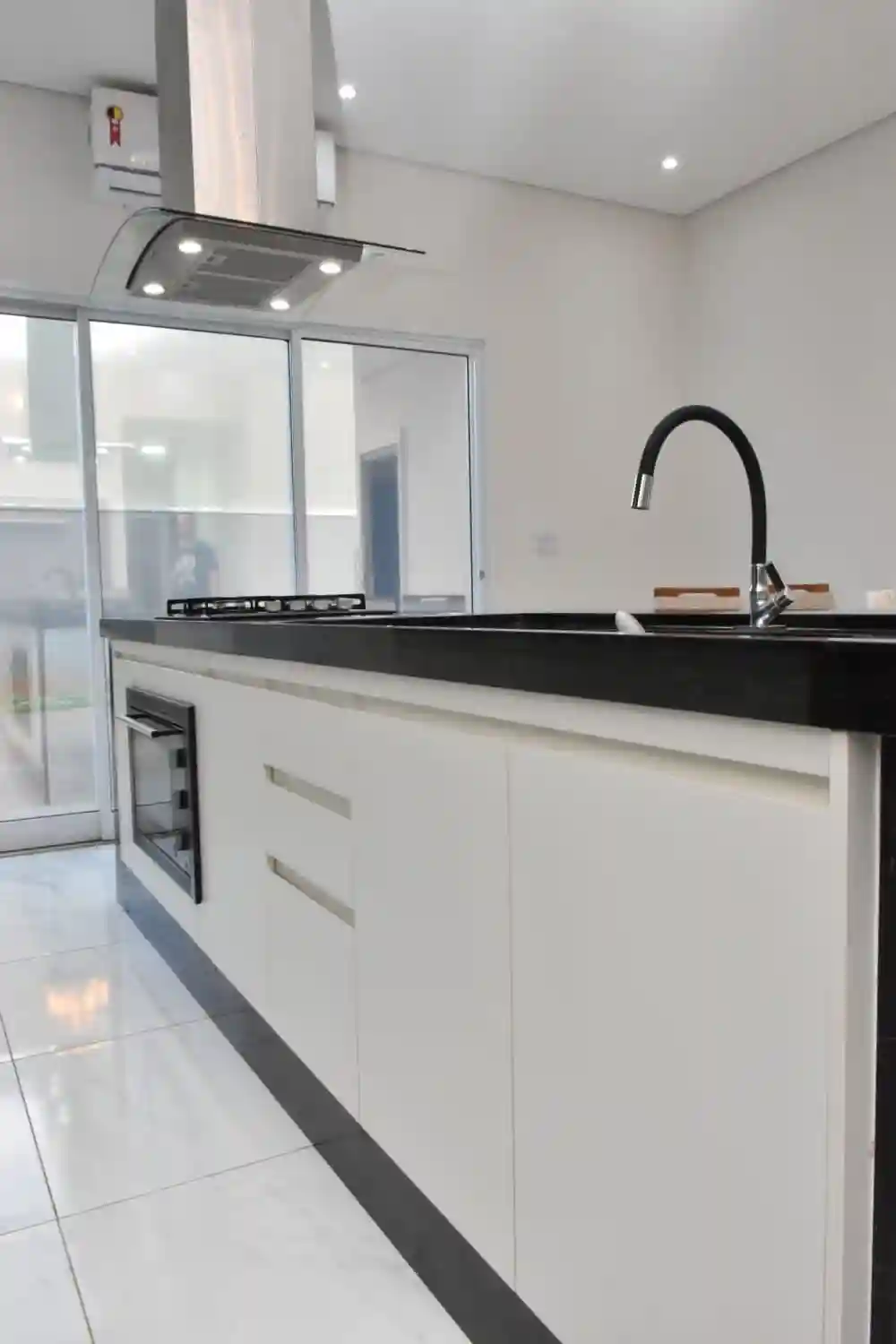 Casa de Condomínio com 3 quartos à venda, 311m² — foto 11 de 32