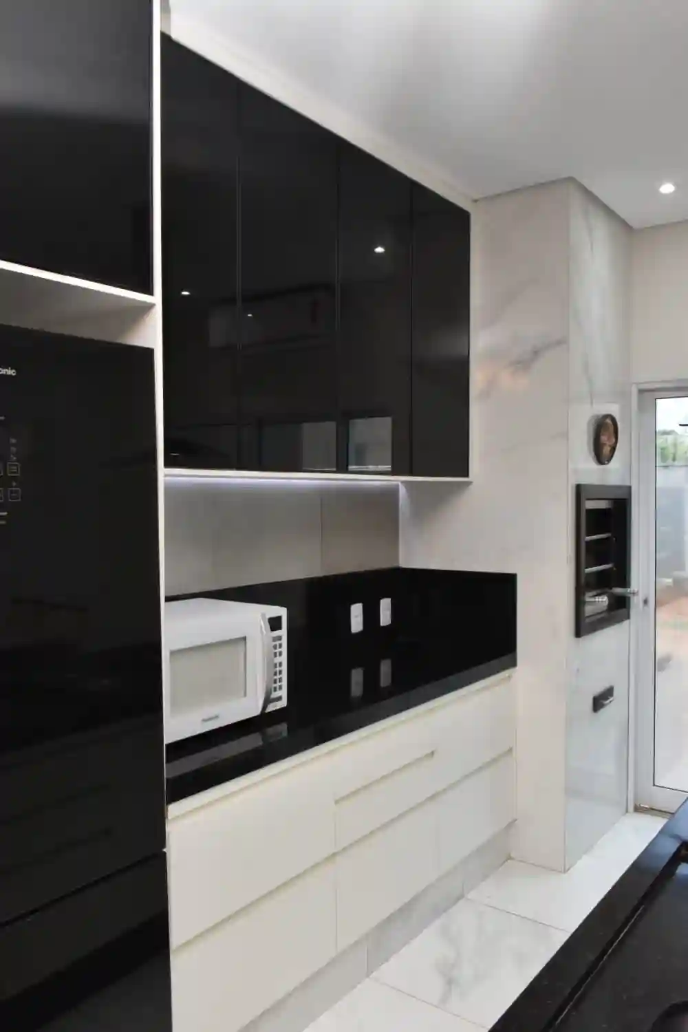 Casa de Condomínio com 3 quartos à venda, 311m² — foto 14 de 32