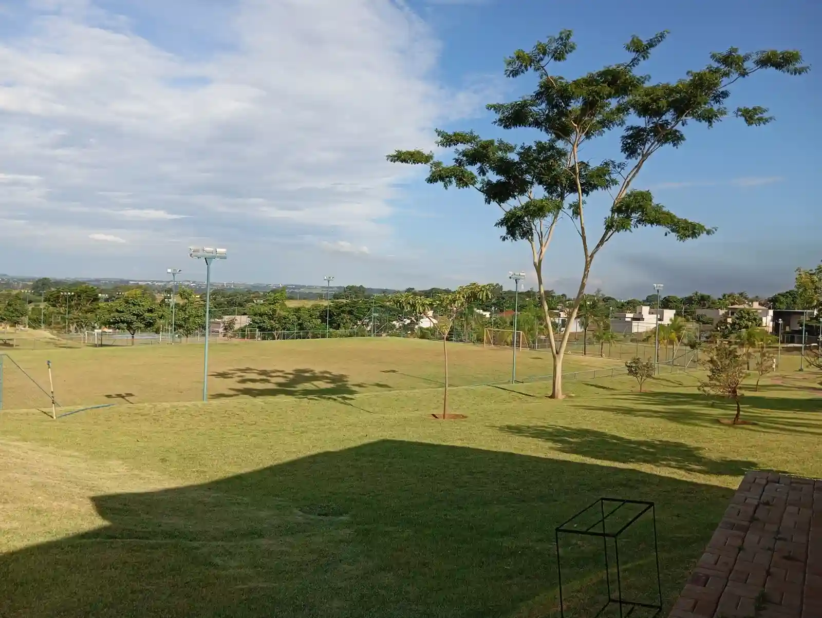Terreno / Lote / Condomínio  à venda, 225m² — foto 3 de 4