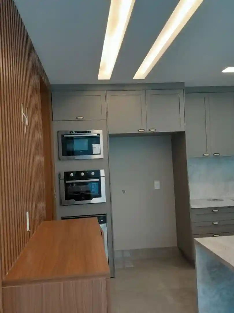 Casa de Condomínio com 5 quartos à venda, 820m² — foto 19 de 27