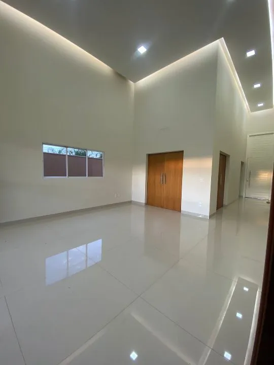 Casa de Condomínio para aluguel — foto 1 de 10