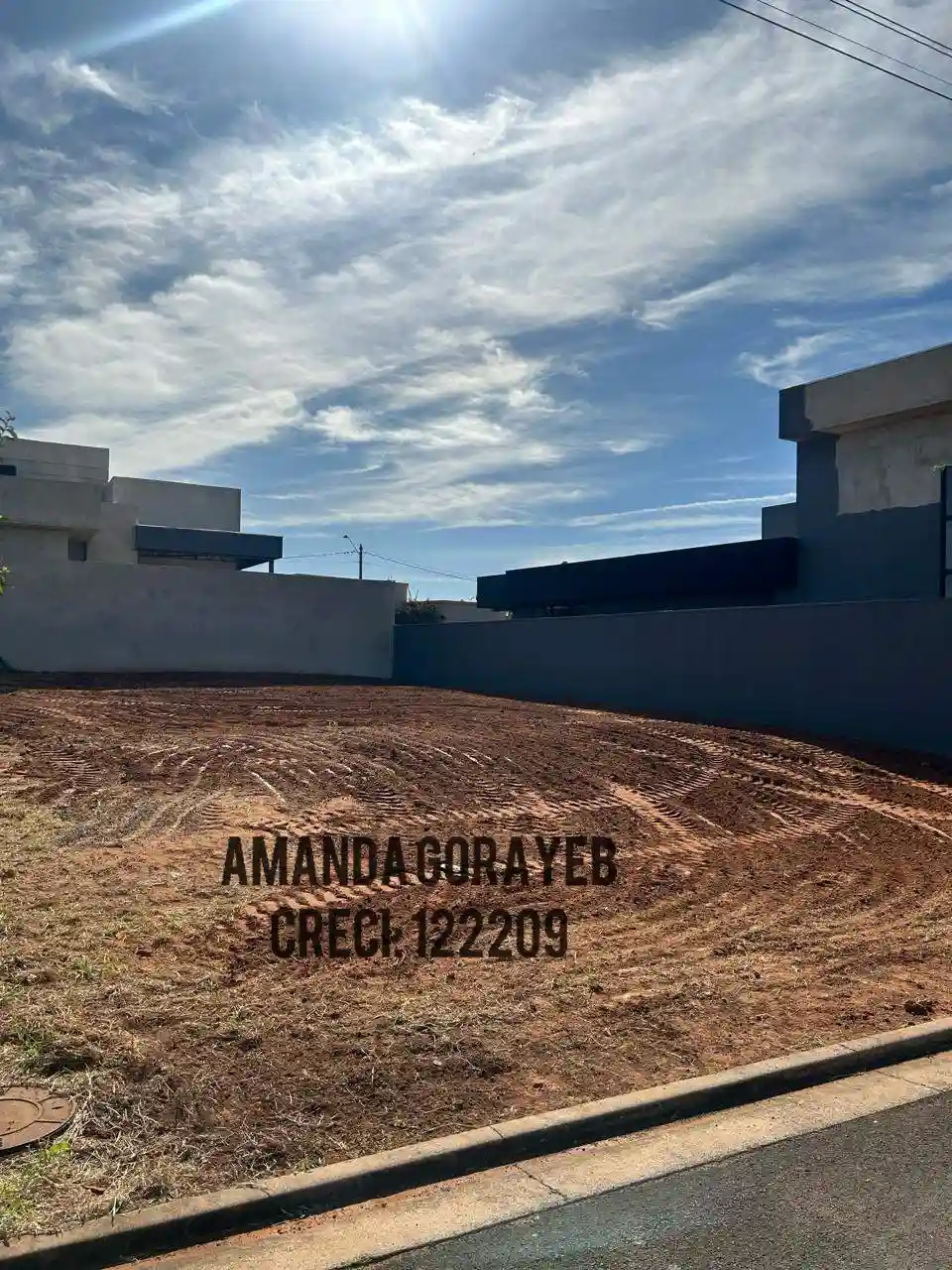 Terreno / Lote / Condomínio  à venda, 338m² — foto 7 de 9