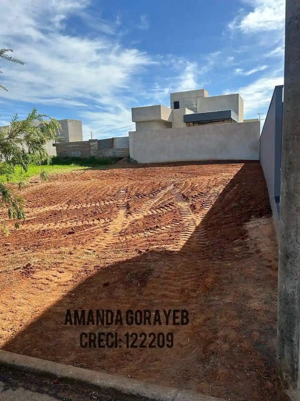 Terreno / Lote / Condomínio  à venda, 338m² — foto 9 de 9