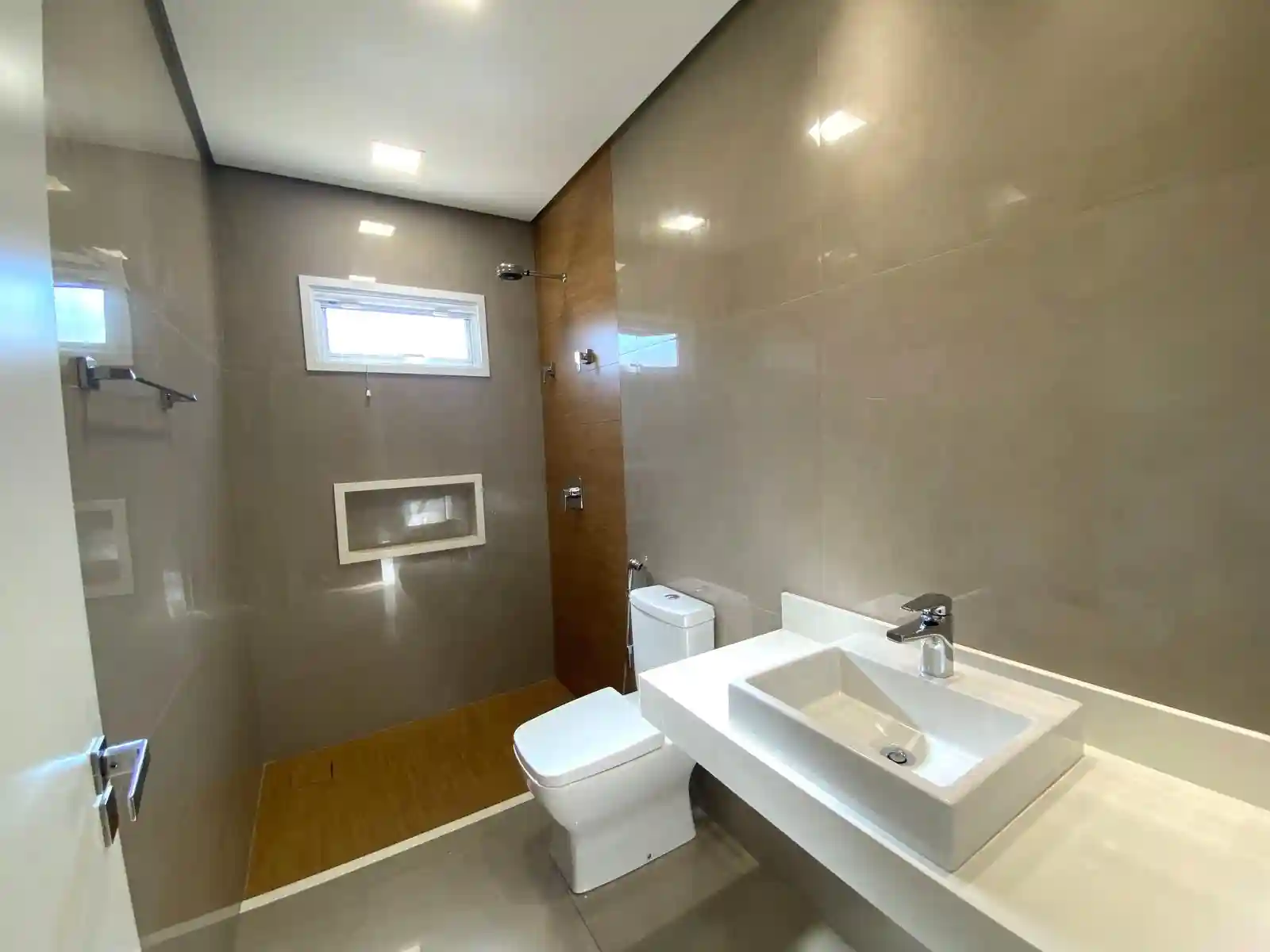 Casa de Condomínio com 3 quartos à venda, 482m² — foto 9 de 26