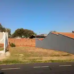 Terreno / Lote / Condomínio  à venda, 200m² — foto 1 de 3