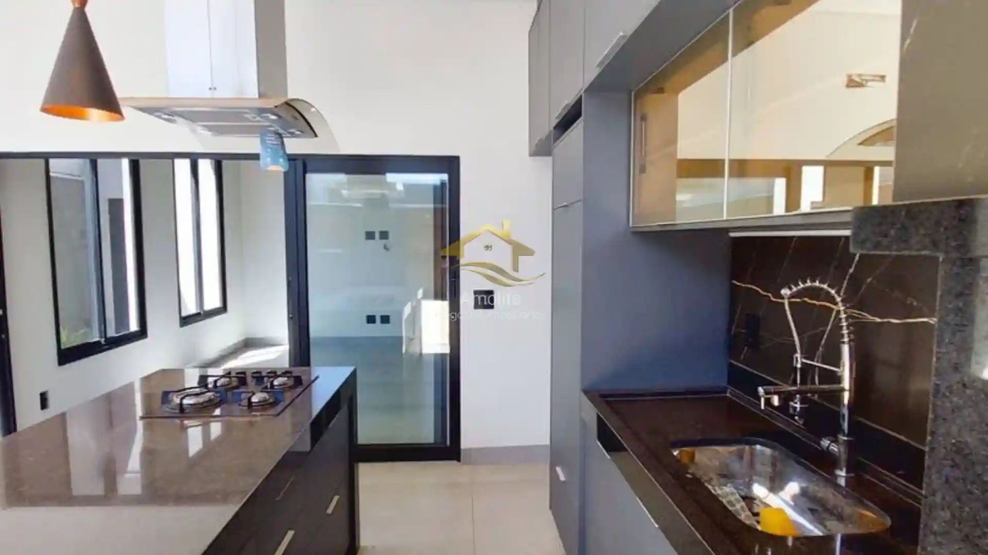 Casa de Condomínio com 3 quartos à venda, 179m² — foto 18 de 27