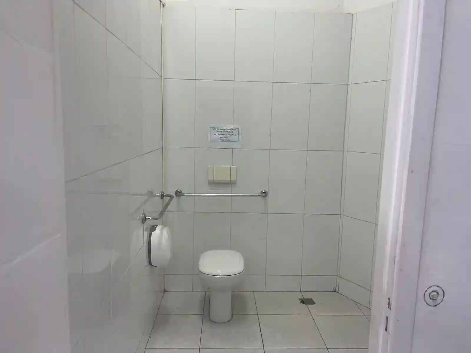 Loja / Salão / Ponto Comercial com 4 quartos para aluguel, 270m² — foto 7 de 11