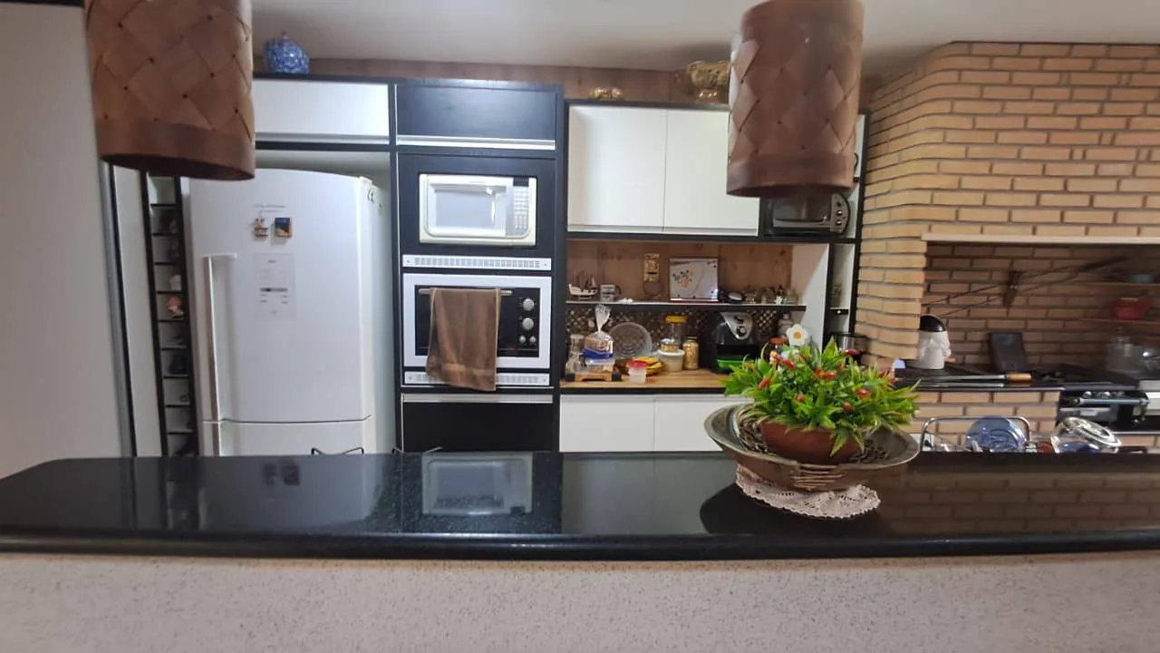 Casa de Condomínio com 2 quartos à venda, 190m² — foto 3 de 21