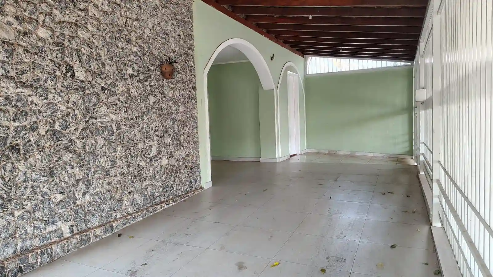 Casa Comercial com 3 quartos à venda, 236m² — foto 1 de 20