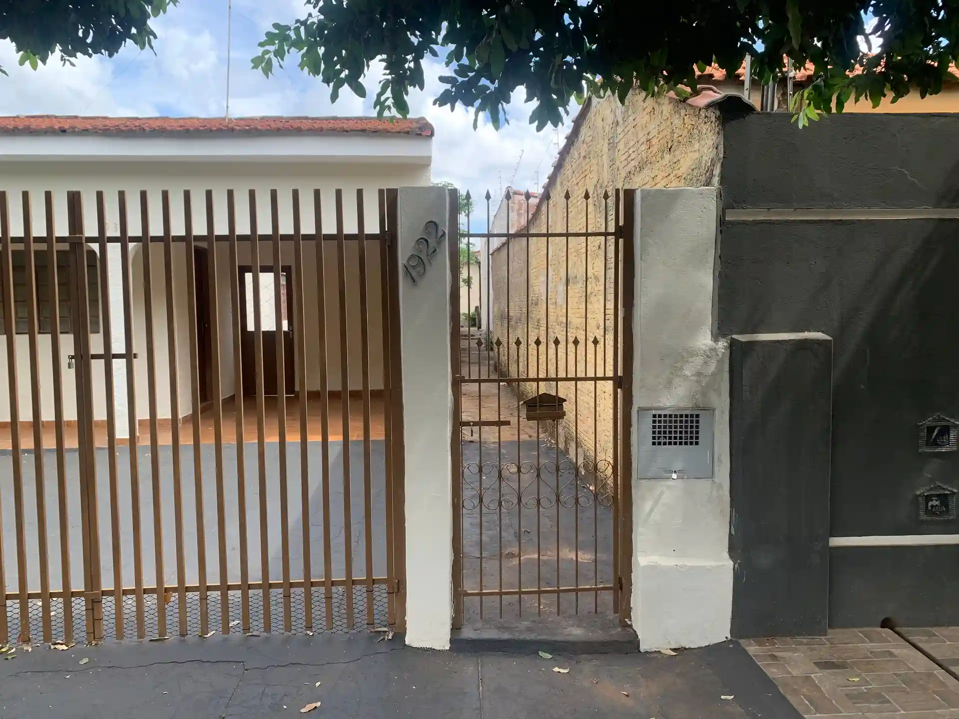 Casa com 3 quartos à venda, 183m² — foto 3 de 27