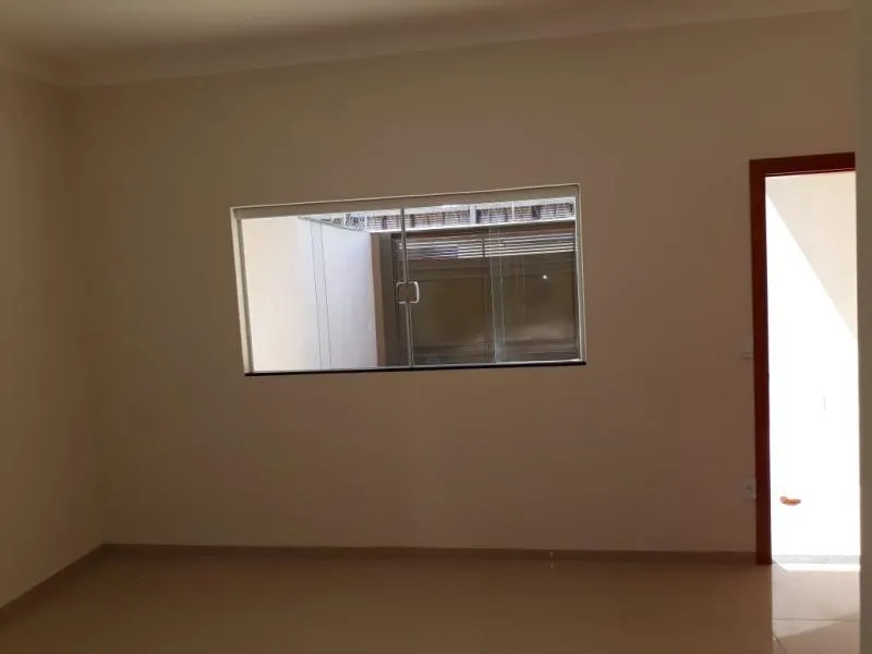 Casa à venda — foto 4 de 4