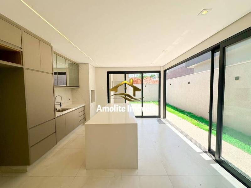 Casa de Condomínio com 3 quartos à venda, 151m² — foto 4 de 16