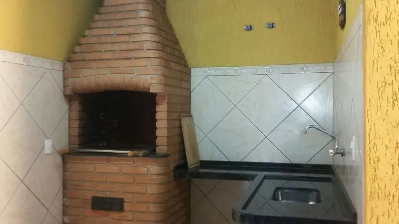 Casa à venda — foto 2 de 4