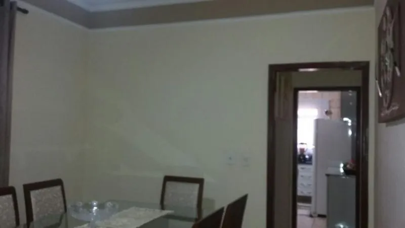 Casa à venda — foto 4 de 4