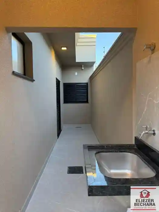 Casa com 3 quartos à venda, 126m² — foto 25 de 28