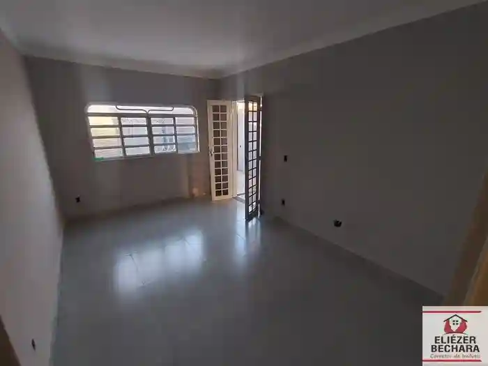 Casa com 3 quartos à venda, 120m² — foto 1 de 26