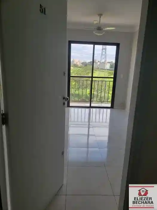 Apartamento com 2 quartos à venda, 50m² — foto 1 de 19