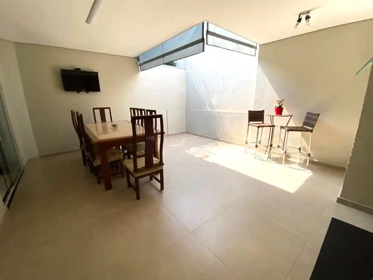 Casa de Condomínio com 3 quartos à venda, 143m² — foto 12 de 25