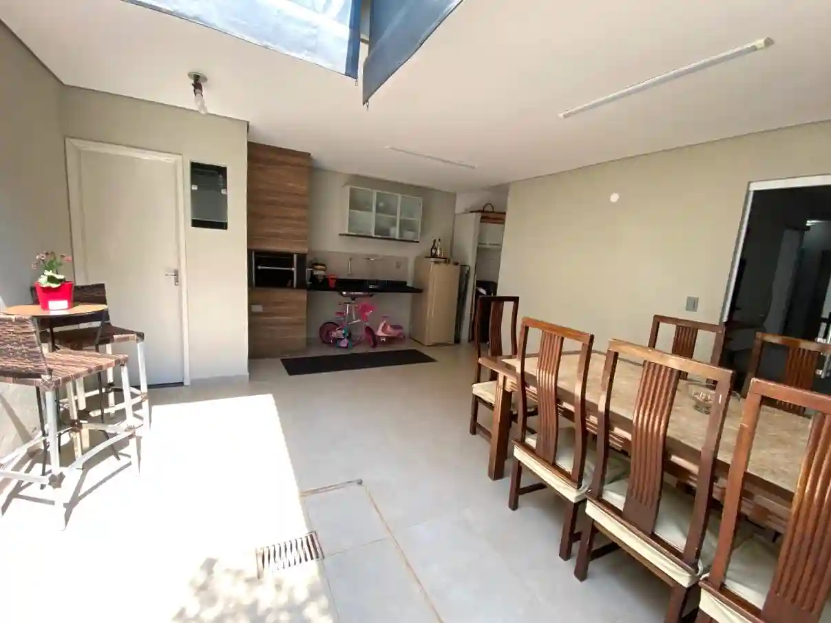 Casa de Condomínio com 3 quartos à venda, 143m² — foto 10 de 25