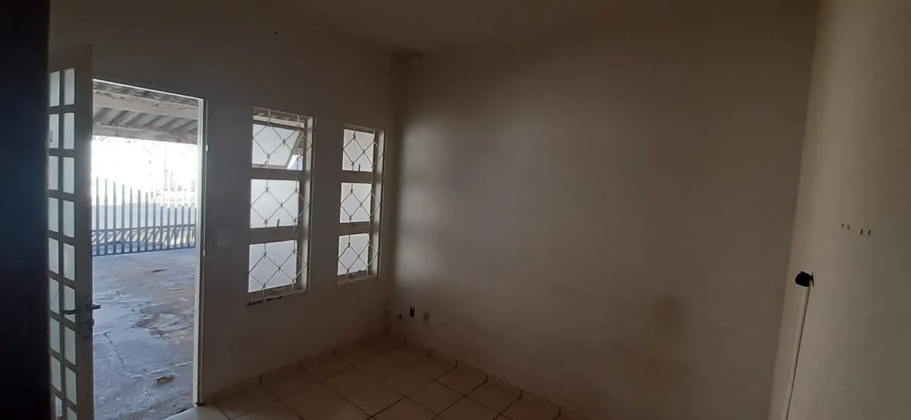 Casa com 2 quartos à venda, 200m² — foto 4 de 15