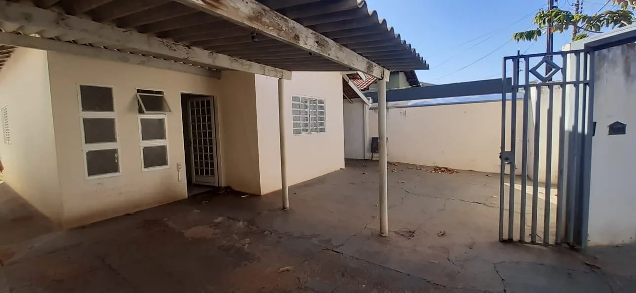 Casa com 2 quartos à venda, 200m² — foto 3 de 15