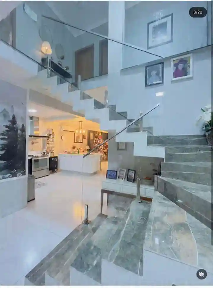Casa com 3 quartos à venda, 450m² — foto 4 de 24