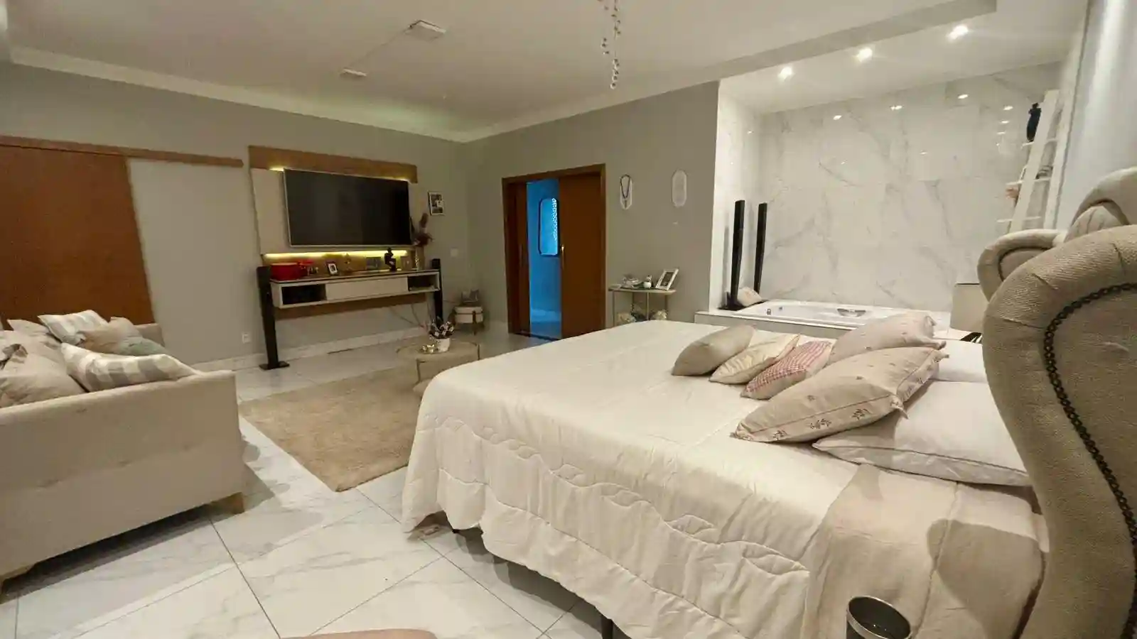 Casa com 3 quartos à venda, 450m² — foto 14 de 24