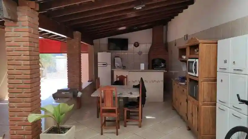 Casa à venda — foto 9 de 13