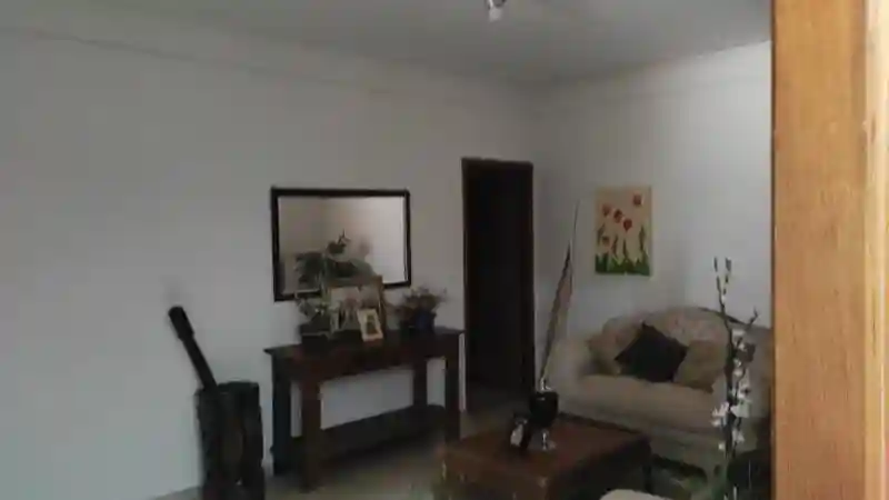 Casa à venda — foto 1 de 13