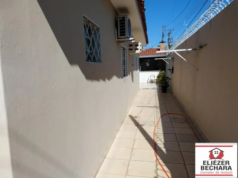 Casa à venda — foto 1 de 7